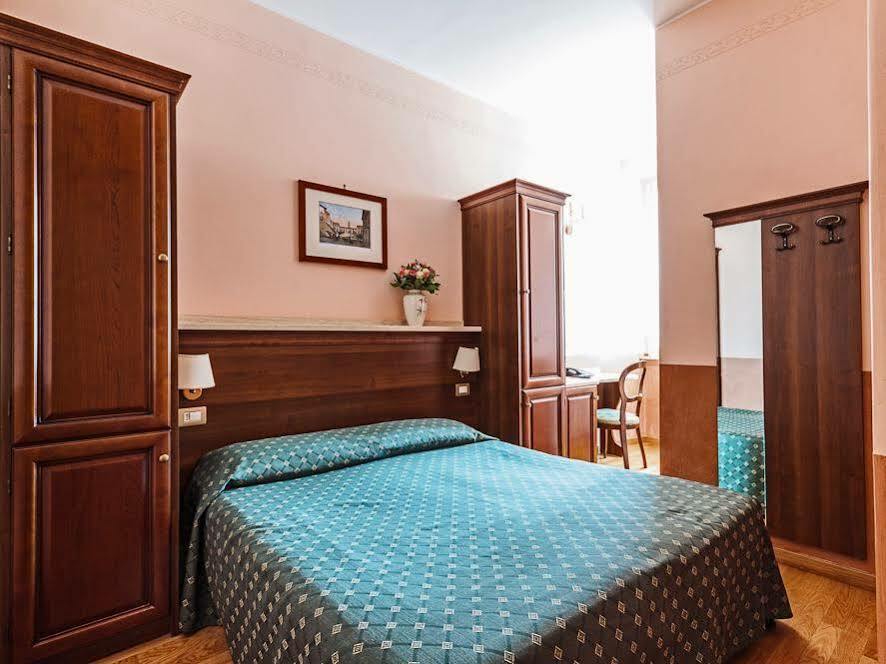 Palazzo Venere Hotel Roma Exterior foto
